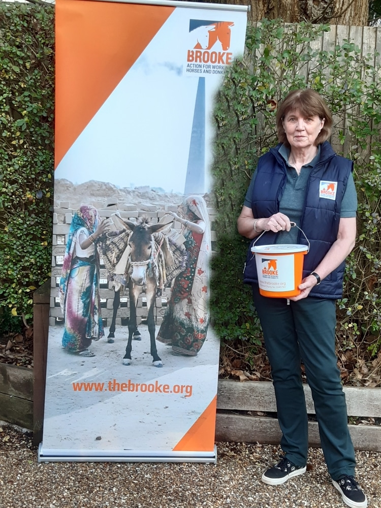 Recognition for volunteer who 'never forgot' Sudan suffering